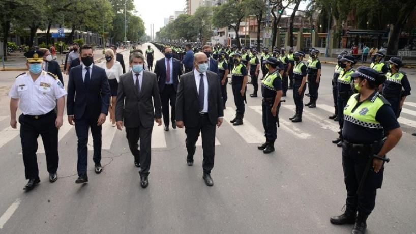 Manzur tomó juramento a 720 nuevos agentes de la Policía de Tucumán
