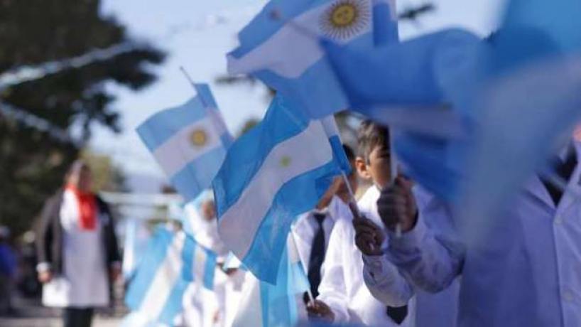 Escolares tucumanos prometerán lealtad a la Bandera Nacional