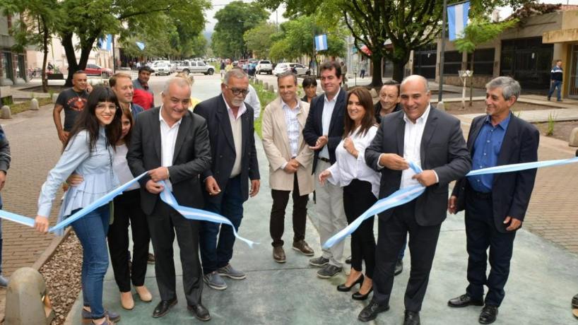 Manzur inauguró la renovada avenida Alem en Tafí Viejo