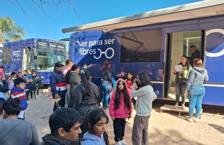 El programa “Ver para Ser Libres” brindó servicios en Alto Verde