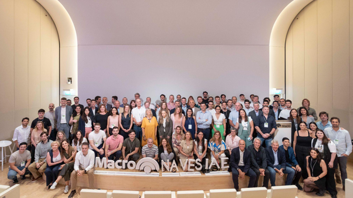 Banco Macro y EmprendeIAE convocan a los emprendedores a NAVES Argentina 2025