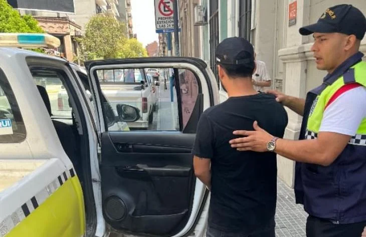 Detuvieron a un catamarqueño destinatario de más de cinco kilos de marihuana